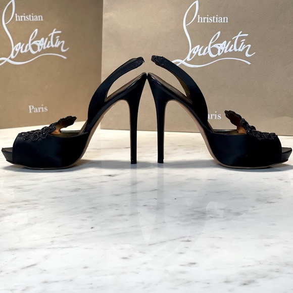 ALEXANDER MCQUEEN black satin sling back heels - Picture 9 of 9